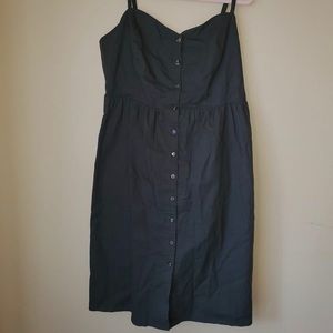 CITY CHIC
Scallop Button Dress